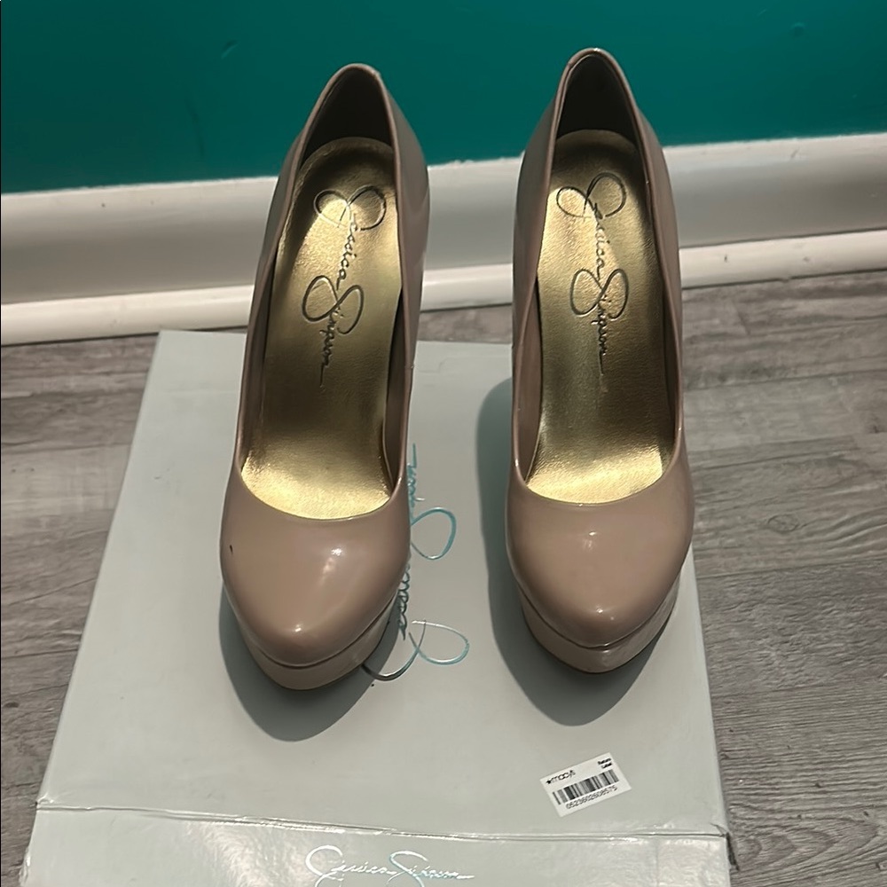 Jessica Simpson Tan High Heeled Pumps